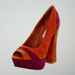 vintage Steve madden platform pump heels